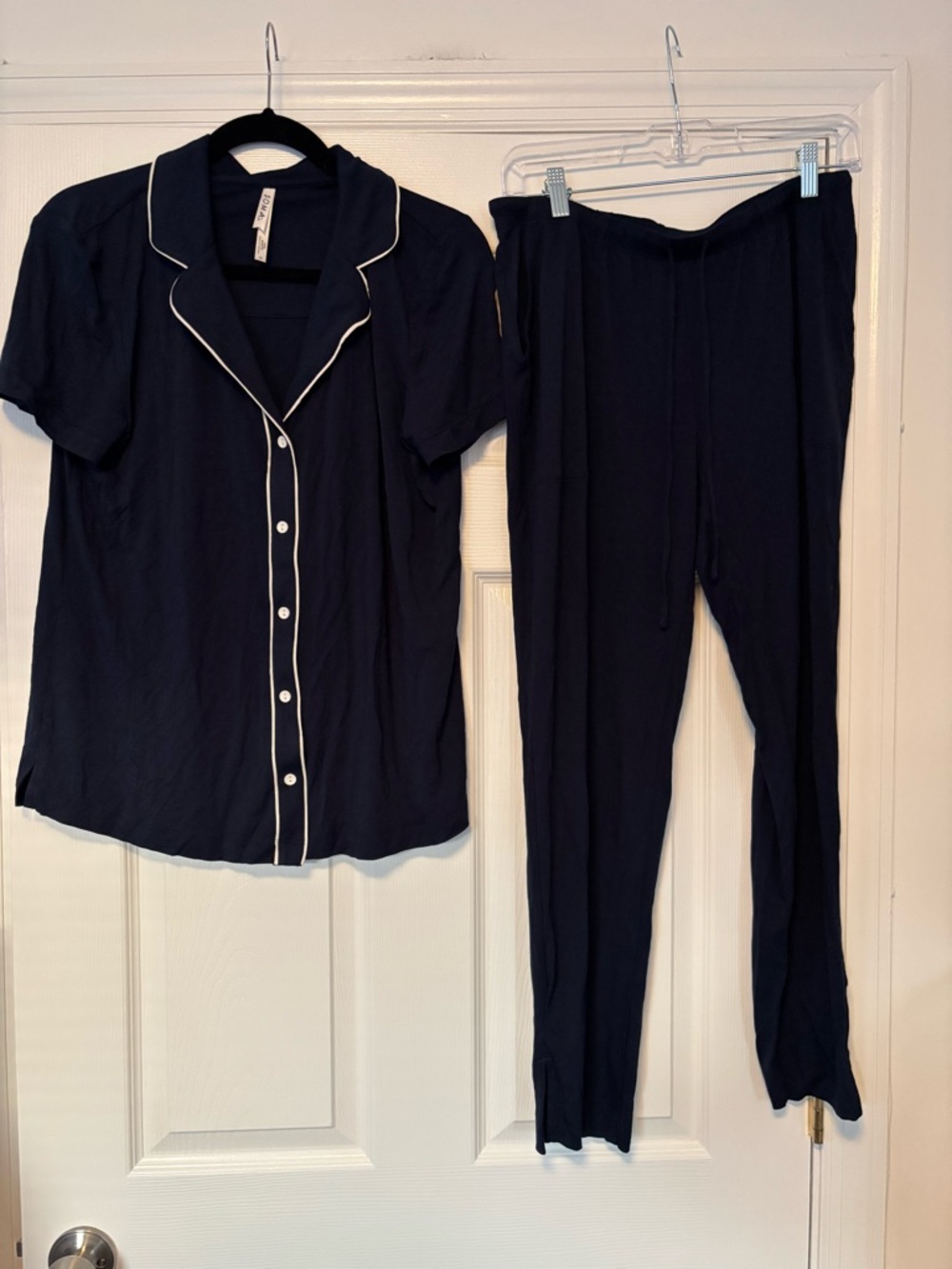 Soma Cool Nights Pajama Set Navy White Trim Top M Bottom S Soft Stretch pajamas